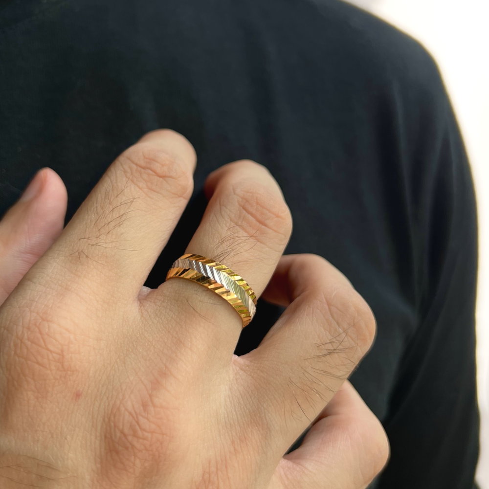 Gold Plated Silver Men's Moissanite Engagement Ring 2ct Center Stone –  Luxus Moissanite